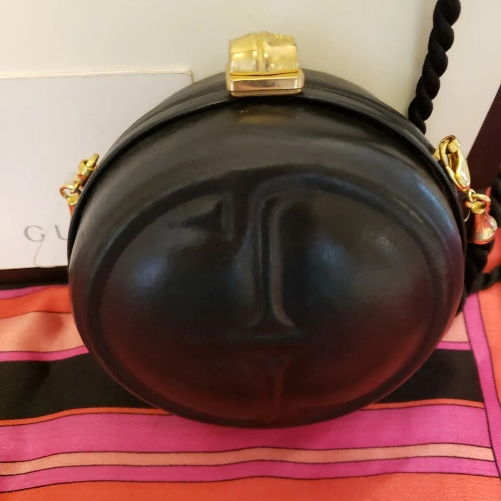 Gucci MICRO Black Leather GG MARMONT Round Canteen shoulder clutch bag STUNNING